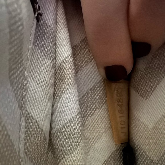 Dooney & Bourke Claremont Tan and Brown Woven Embossed Field Bag Crossbody. - Picture 10 of 12